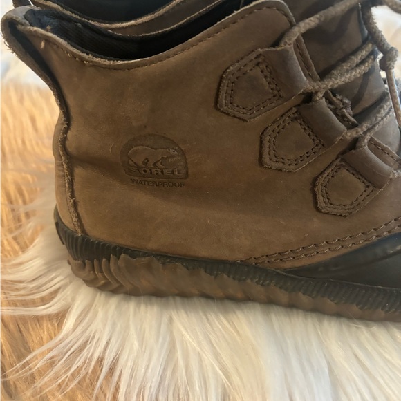 SOREL LADIES ANKLE BOOTS. - Picture 5 of 6